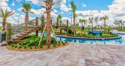 Spacious 4BR Townhome with Pool at Storey Lake
