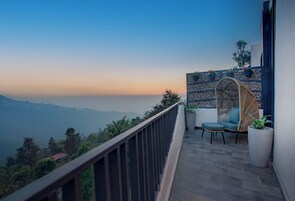 Habitación exclusiva doble, balcón, vistas a la montaña | Vistas desde la habitación