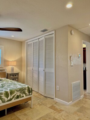 3 dormitorios, escritorio, wifi y ropa de cama