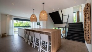 Dining - Water Villa in Zeeland by Lake Veere (Arnemuiden)