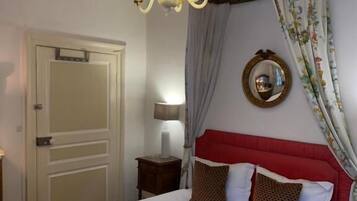 Triple Room, City View | Free WiFi