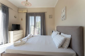 Apartemen, 3 kamar tidur | 3 kamar tidur, brankas, setrika/meja setrika, dan Wi-Fi gratis