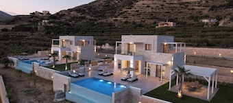 Free heated pools & 800m sea