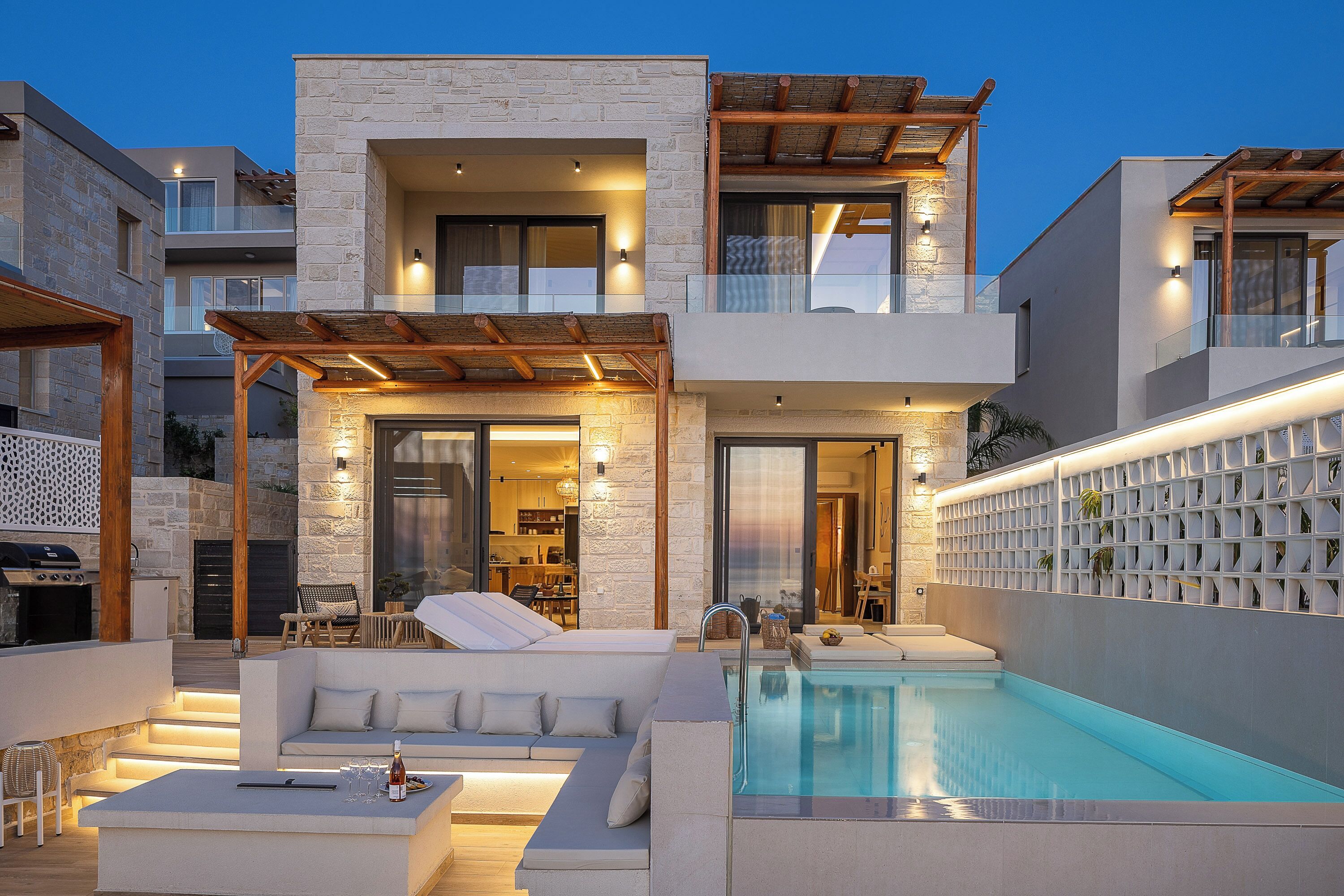 Inomhuspool och uppvärmd pool