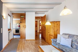 Tv, dvd-afspiller, stereoanlæg