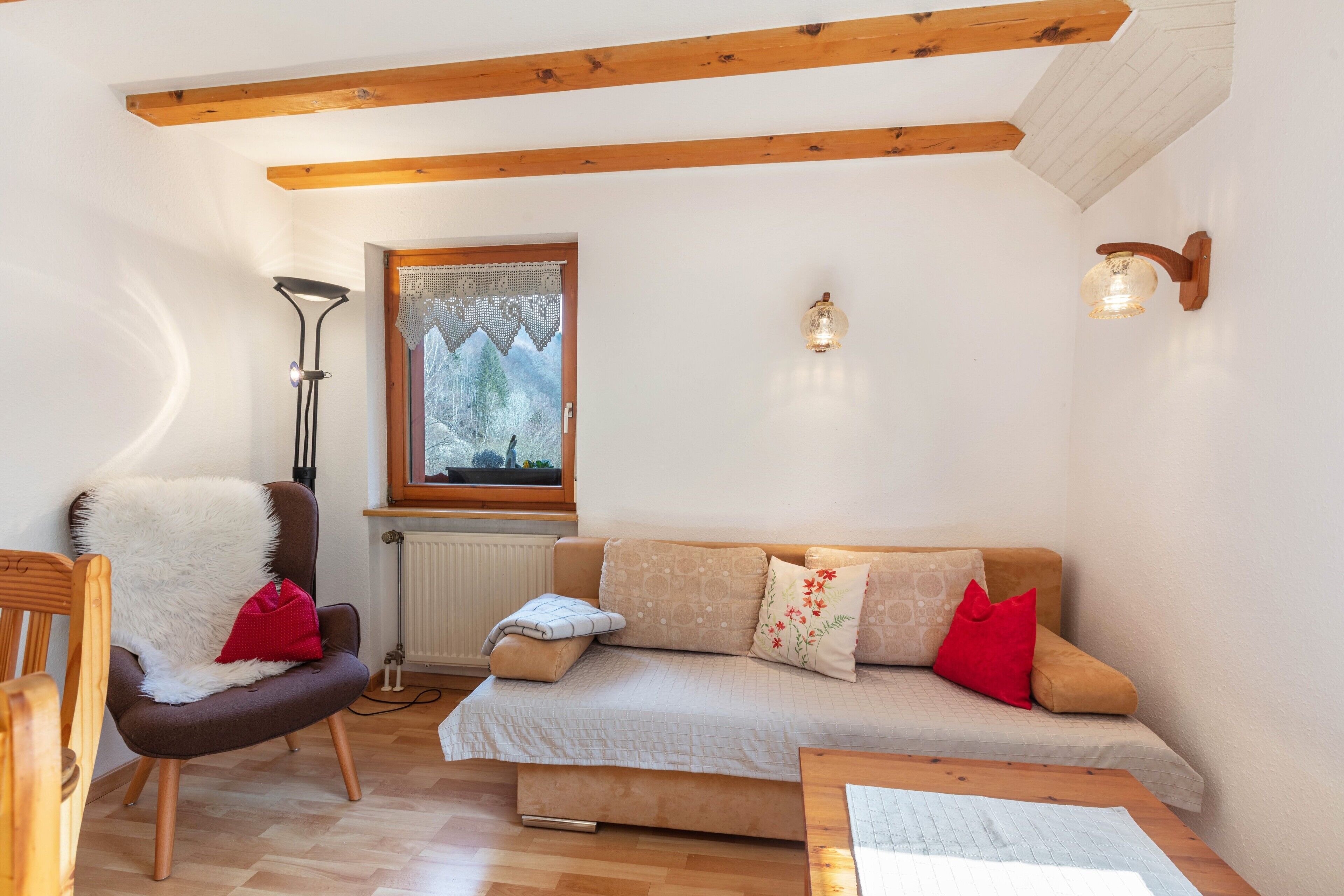 Fernseher, DVD-Player, Stereoanlage