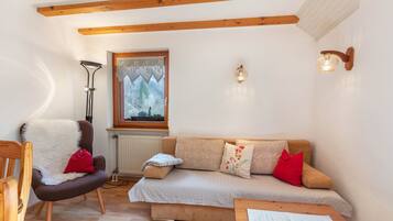 Fernseher, DVD-Player, Stereoanlage