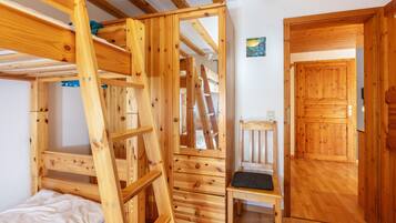 2 habitaciones, wifi gratis y ropa de cama