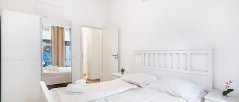 2 bedrooms, free WiFi, bed sheets