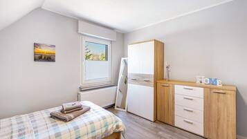 1 Schlafzimmer, Bügeleisen/Bügelbrett, kostenloses WLAN, Bettwäsche