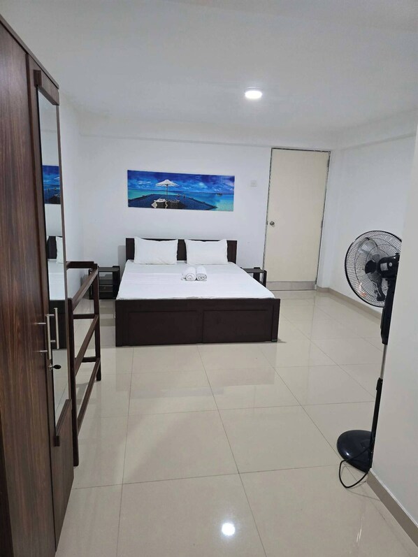 1 chambre, fer et planche Ă repasser, accĂšs Internet, draps fournis