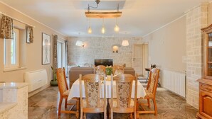 Unclassified image, 3 of 40, button - Apartment in Croatia near the Adriatic Coast (Pazin)