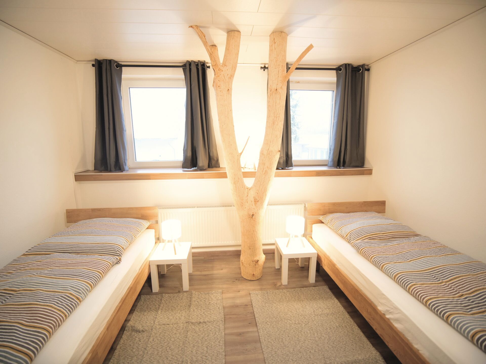 2 bedrooms, travel crib, free WiFi, bed sheets