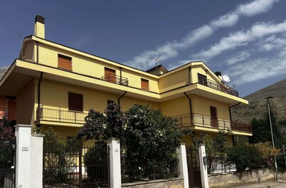 Group home. Beautiful panorama. Close to local tourist attractions.