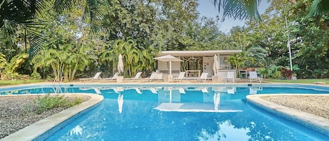 Piscine extérieure