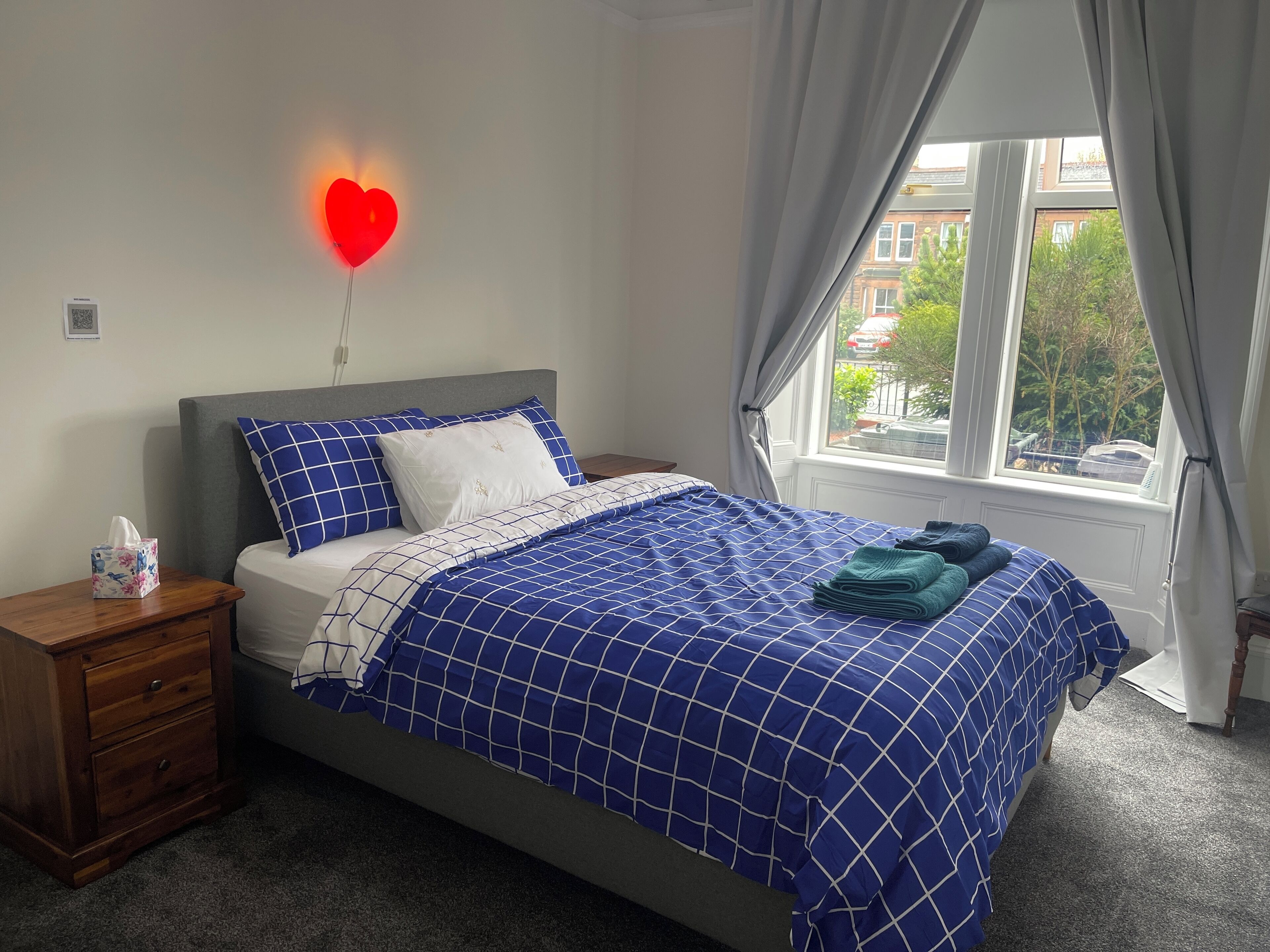 2 bedrooms, iron/ironing board, free WiFi, bed sheets