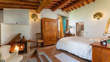 7 Schlafzimmer, Bügeleisen/Bügelbrett, Reisekinderbett, kostenloses WLAN