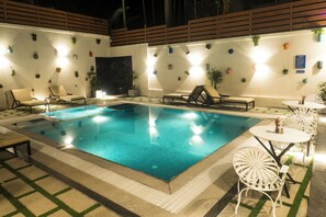 Piscina a l'aire lliure