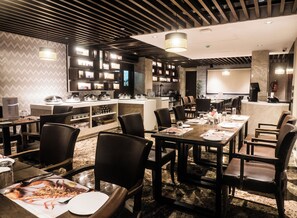 Frokostbuffé hver dag (INR 400 per person)