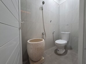 Bathroom - Koala Tidur Hostel Syariah Yogyakarta (Depok)