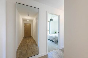 1 chambre, bureau, fer et planche à repasser, Wi-Fi