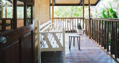 Charming 2-bedroom house with WiFi, AC in awesome El Nido