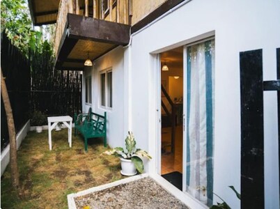 Charming 2-bedroom house with WiFi, AC in awesome El Nido