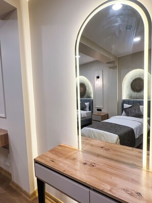 Comfort Triple Room | Minibar, in-room safe, iron/ironing board, free WiFi