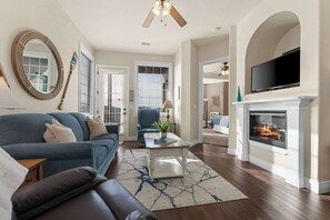 TV, fireplace - Close to Silver Dollar City! Outdoor Pool! (Indian Point)