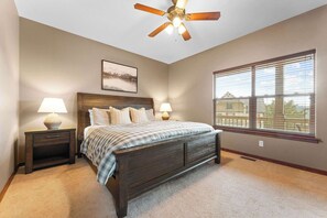 7 bedrooms, desk, iron/ironing board, travel crib