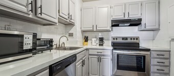 Legacy at Imperial Village 808 I 1 Bed 1 Bath