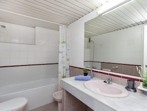 House, 2 Bedrooms, Terrace | Bathroom
