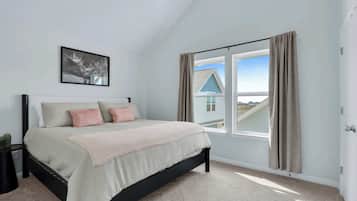 House, Multiple Beds, Patio, Garden View (Cactus Blossom Bungalow) | 2 bedrooms, individually decorated, individually furnished, desk