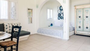 Unclassified image, 3 of 8, button - Makani 3.Junior Suite with Pool View (Mykonos)