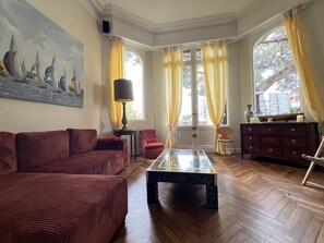 Fernseher