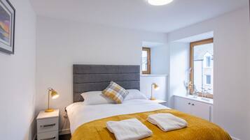 1 bedroom, travel crib, free WiFi