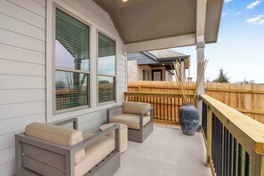 獨棟房屋, 多張床, 庭院, 花園景觀 (Legacy Haus) | 露台/庭院