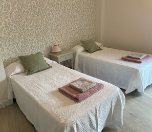 2 Schlafzimmer, Bügeleisen/Bügelbrett, WLAN, Bettwäsche