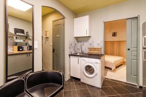 2 slaapkamers, een strijkplank/strijkijzer, wifi