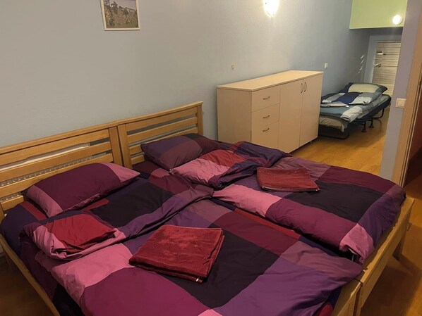 1 bedroom, iron/ironing board, WiFi, bed sheets