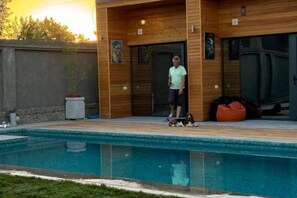 Pool - YO Guesthouse : Double Room with Pool View (Тоshkent)