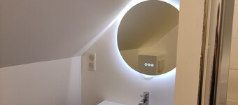 Fully renovated 70m² house 5 minutes from the beach and port