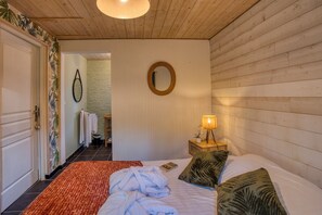 1 habitación y ropa de cama 