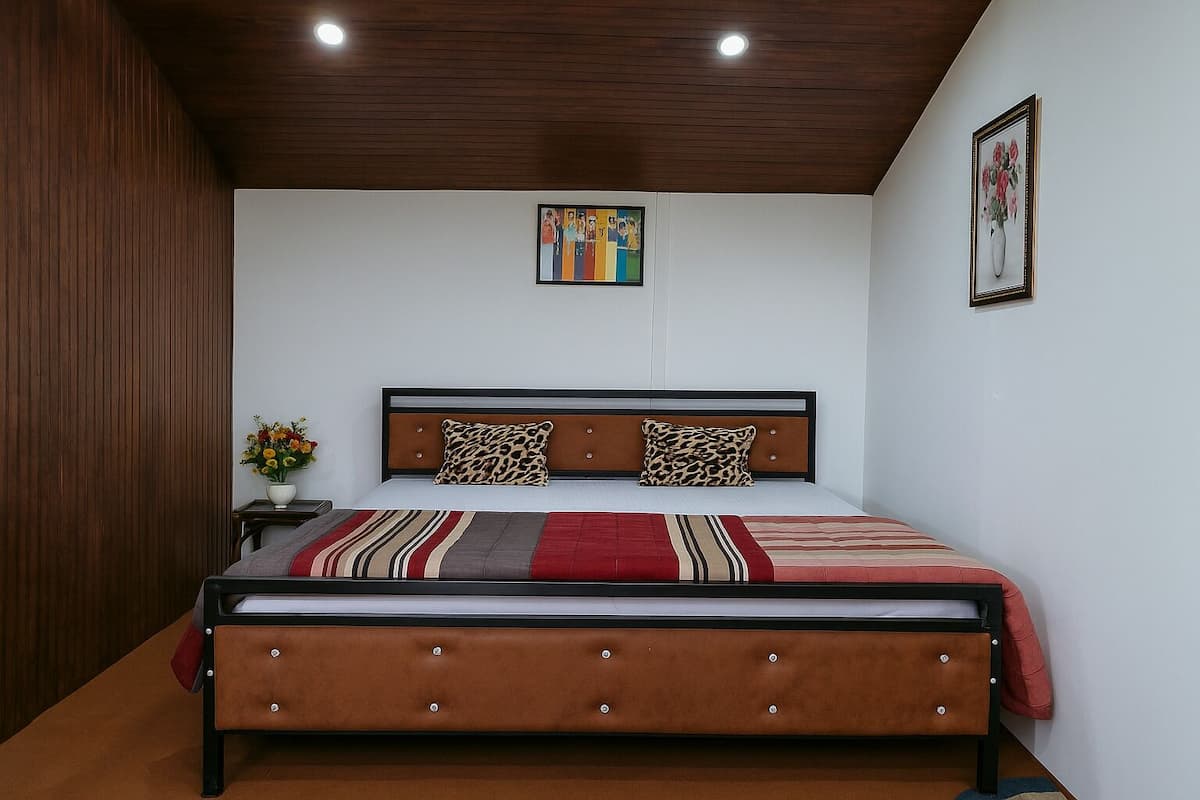 Chambre exĂ©cutive, 1 chambre, vue sur la montagne, cĂŽtĂ© jardin | Draps en coton Ă©gyptien, literie de qualitĂ©, systĂšme dâinsonorisation
