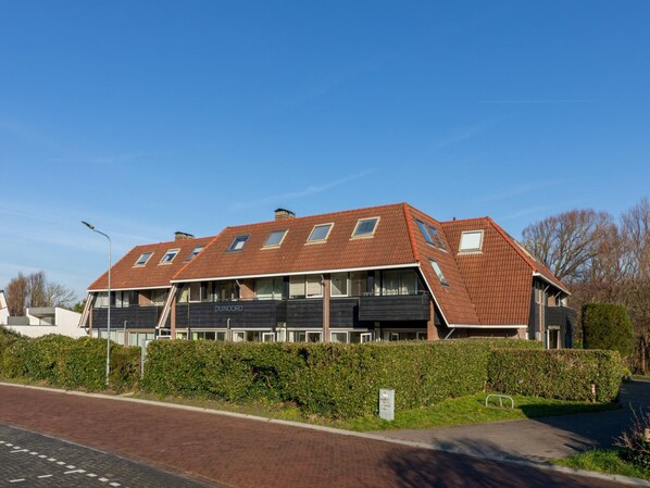 Exterior - Holiday Home in Zoutelande Near Sunny Beach (Zoutelande)