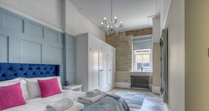 Luxury Quenington apartment close to pubs, cafes, shops, Cirencester, Cotswolds