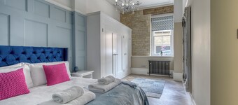 Luxury Quenington apartment close to pubs, cafes, shops, Cirencester, Cotswolds