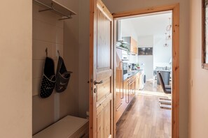 Appartement Supérieur, plusieurs lits, sauna, vue ville | Armoire