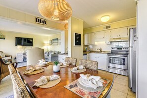 Apartment (2 Bedrooms) | Interior - Pool Access: Beachfront Hilton Head Resort Condo (Hilton Head Island)