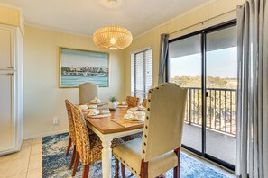 Apartment (2 Bedrooms) | Interior - Pool Access: Beachfront Hilton Head Resort Condo (Hilton Head Island)